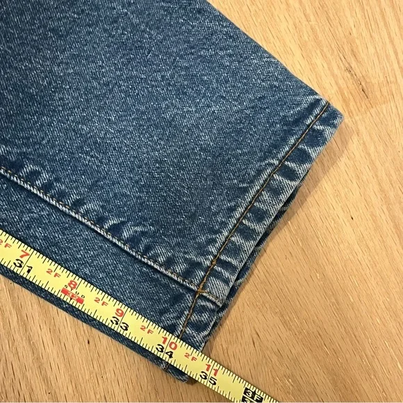 American Tall Women’s Lola Ultra High Rise Slim Jeans in a medium wash - Picture 7 of 9